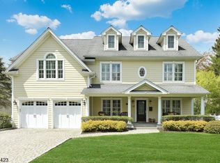 45 Morton Dr, Ramsey, NJ 07446