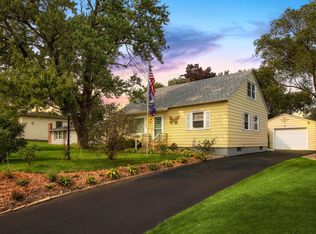 1105 Wilson St, Onalaska, WI 54650