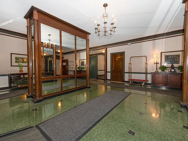 250 E 73rd St #PHB — Photo 18