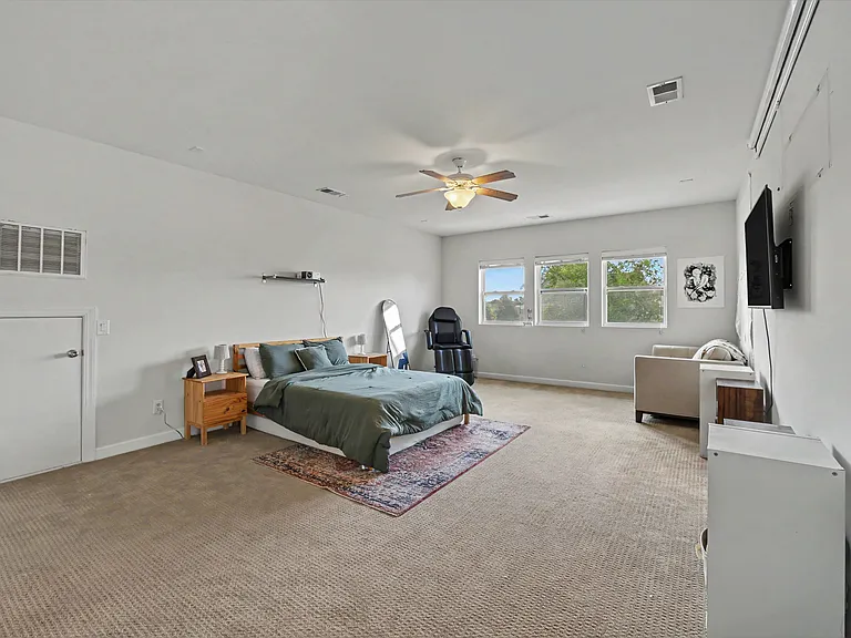 203 Topsaw Ln — Photo 22