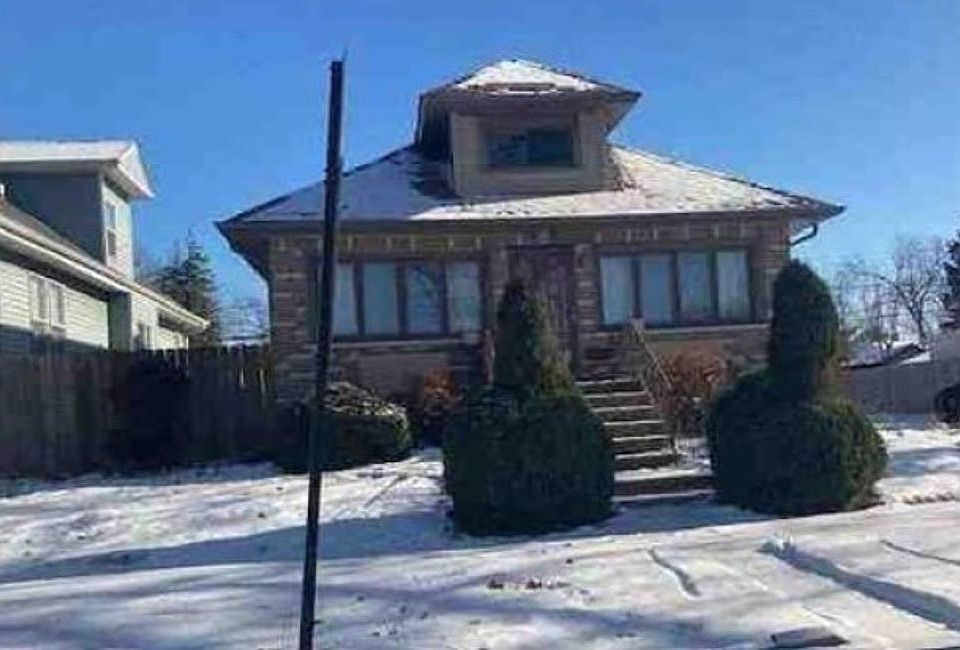 2nd image of 1909 S 20th Ave