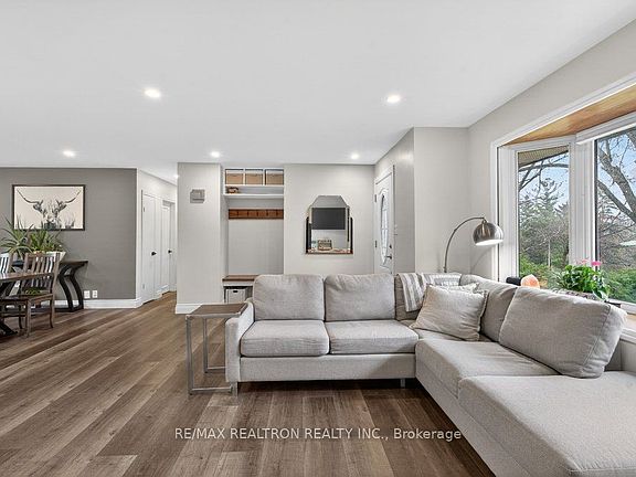 3rd image of 284 Zephyr Rd