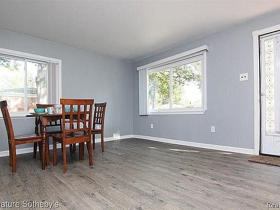 2nd image of 4460 Mayfair St