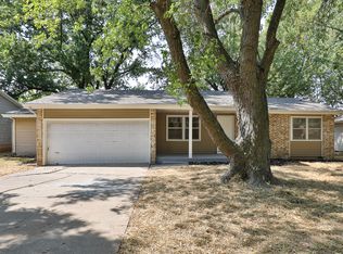 2611 N Marlan Ave, Springfield, MO 65803