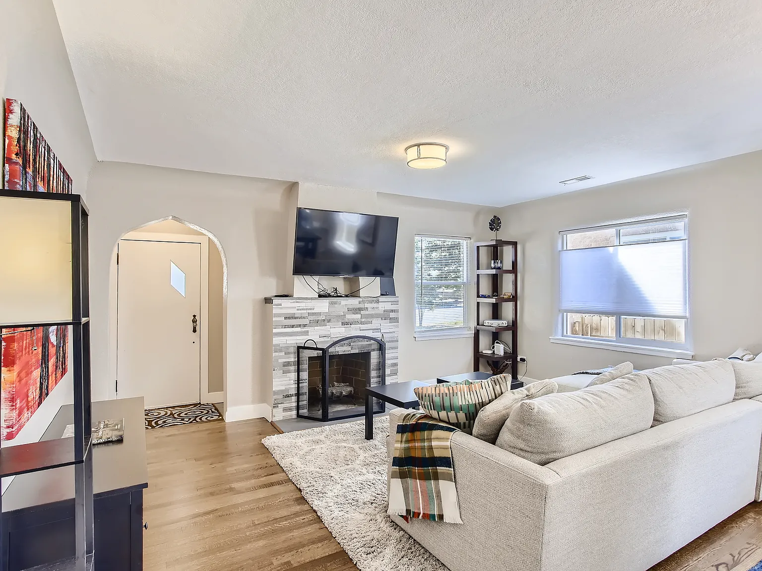 3457 Steele St — Photo 4
