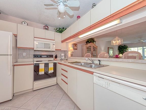 5th image of 7105 Dennis Cir #E-103