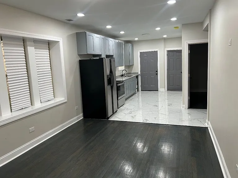 7730 S Cornell Ave #3 — Photo 49