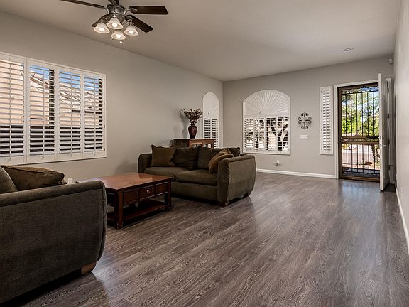 3rd image of 6213 W Kerry Ln