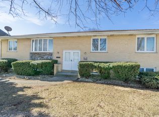 1124 N Princeton Ave, Villa park, IL 60181