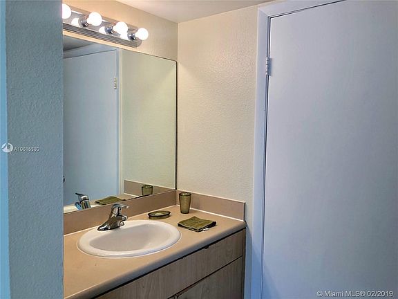 3rd image of 9225 W Atlantic Blvd