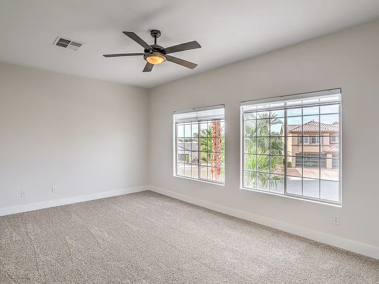 8910 Minsk Ct — Photo 30