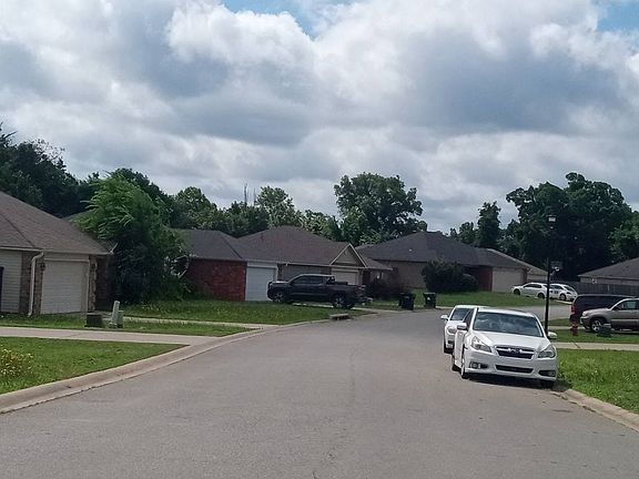 4th image of 14801 Parkway Meadows Dr