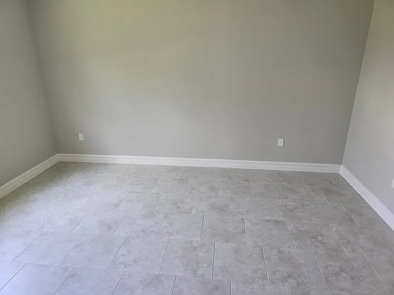 2857 Shady Ave — Photo 8