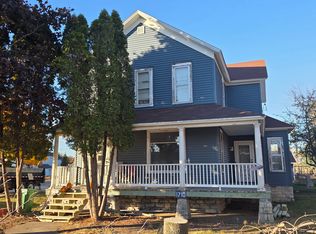 1710 10th Ave, Menominee, MI 49858