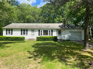 15 Oxford Rd, East Sandwich, MA 02537