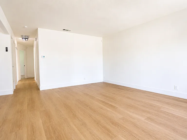 706 Edan Ave — Photo 15