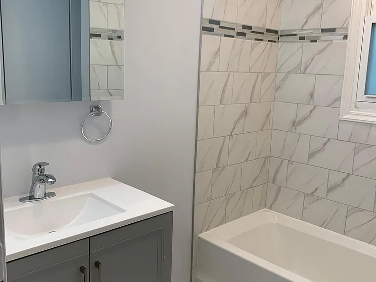 44-48 Hillcrest Rd #1 — Photo 7