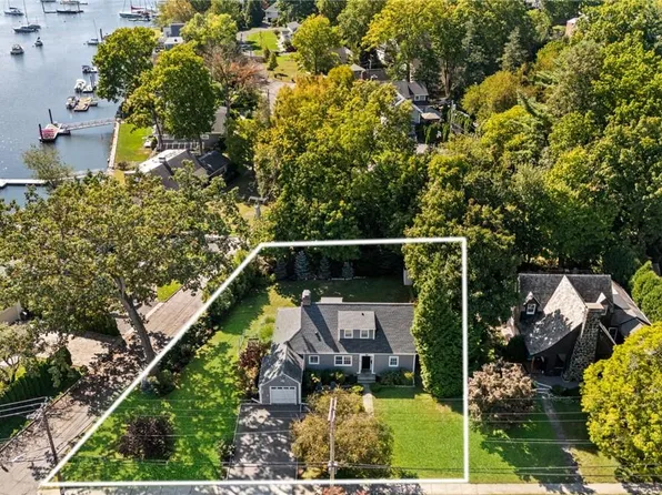 235 S Barry Avenue, Mamaroneck, NY 10543