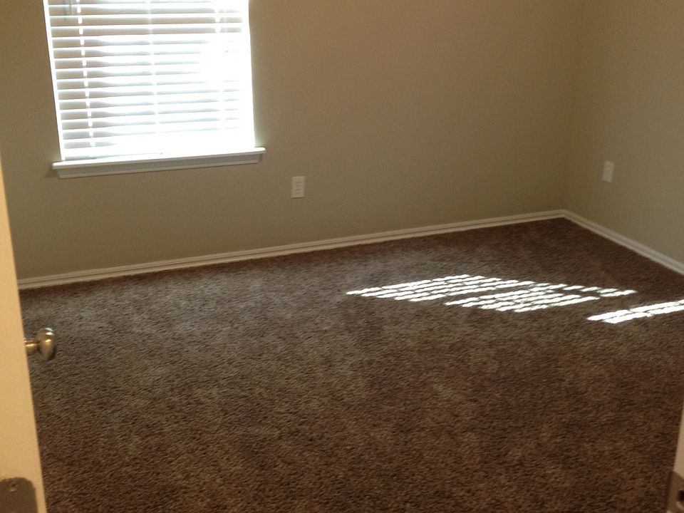 Moore Single Story Duplex 113 NE 23rd St Moore OK Zillow