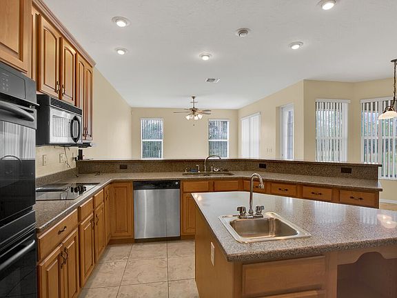 3rd image of 10623 S Orange Blossom Blvd