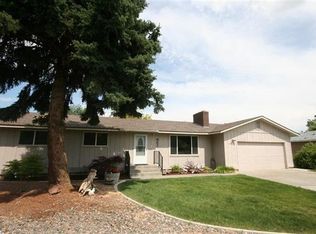 1918 W 17th Ave, Kennewick, WA