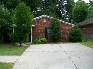 912 10th St, Richmond, GA --