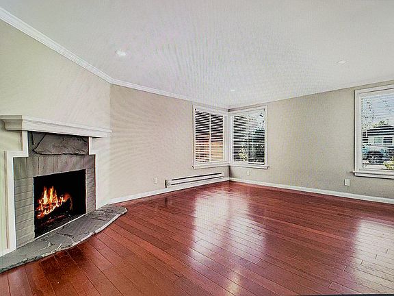 3rd image of 1219 Reese St