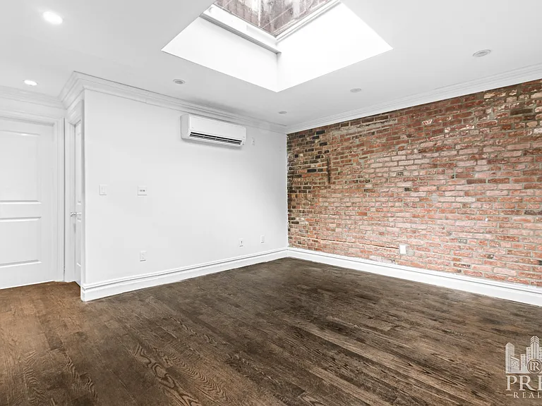 228 Thompson St #4 — Photo 6