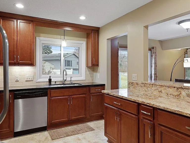 1312 Woodhill Cir — Photo 7