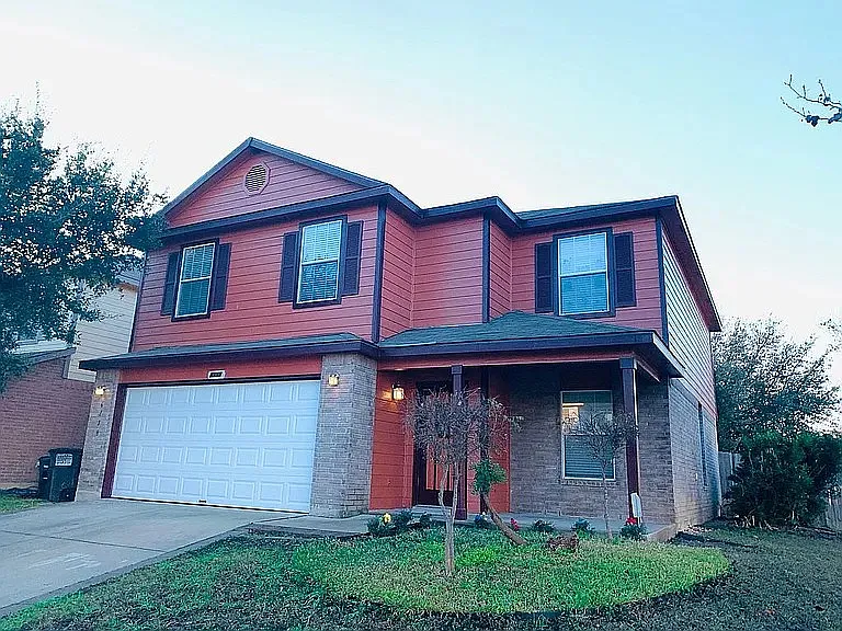 6118 Valparaiso Way — Photo 1