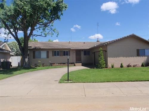 1st image of 842 Bel Air Ct