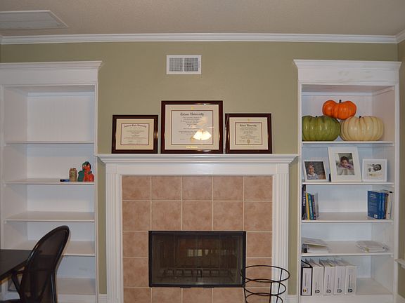 5th image of 1205 Mountain Ash Dr