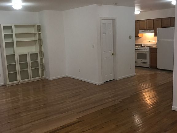 3rd image of 13970 Pershing Crescent # Fl 4th