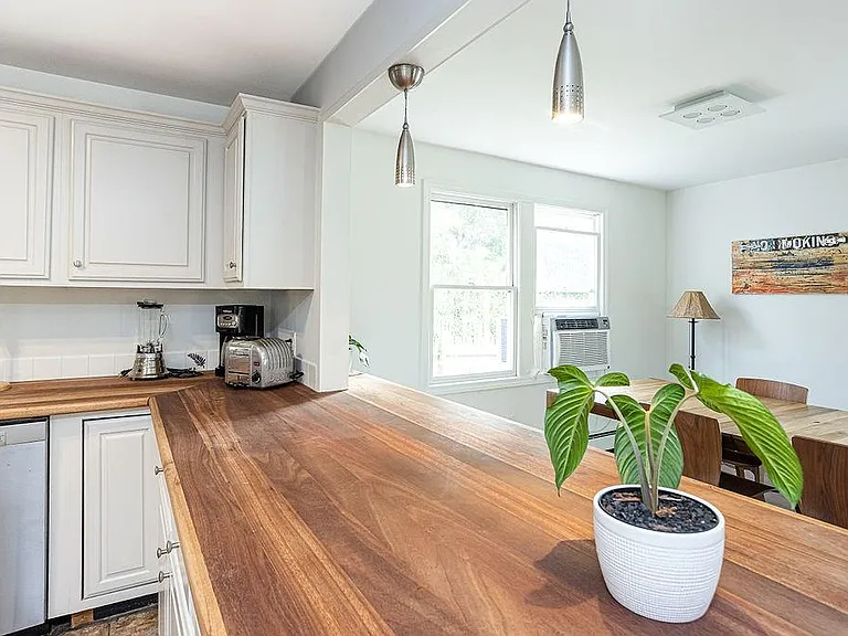 66 Center Ave — Photo 9