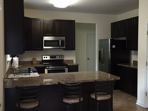 3rd image of 3304 Mortemer Ln