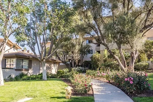 Orange Grove Circle — Photo 7