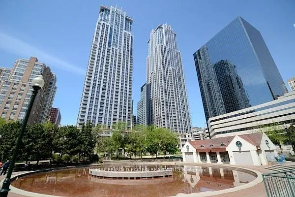 761 Bay St #3913 — Photo 2