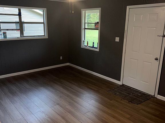 2nd image of 618 Jenkins Dr