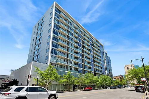1620 S Michigan Ave Photo 1