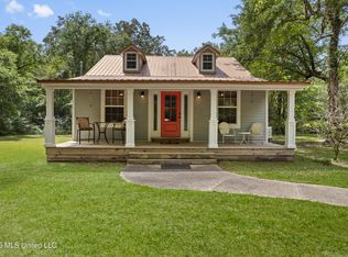 5082 Menge Ave, Pass Christian, MS 39571