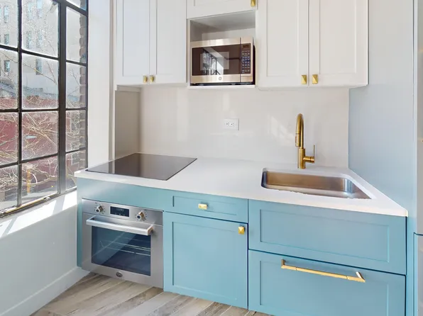 1 Christopher Street image 5 of 7