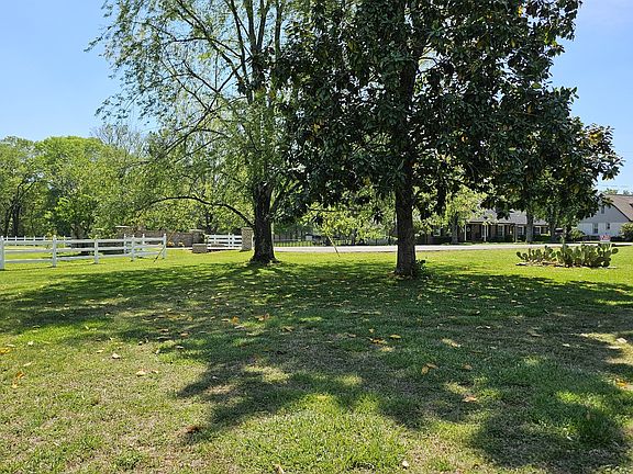 5th image of 2520 Retreat Ct