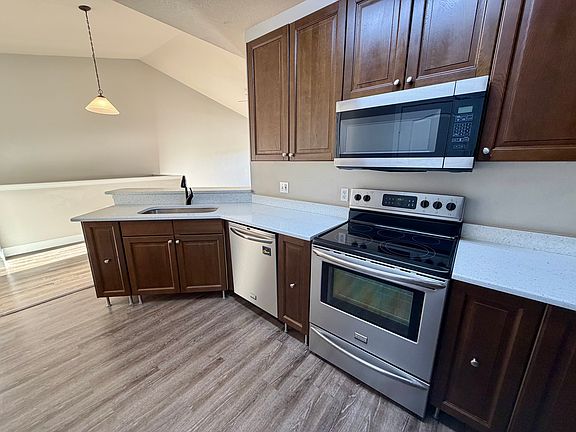 3rd image of 18128 Villa Creek Dr #18128