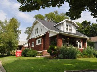 106 Cliff St, Sun Prairie, WI 53590