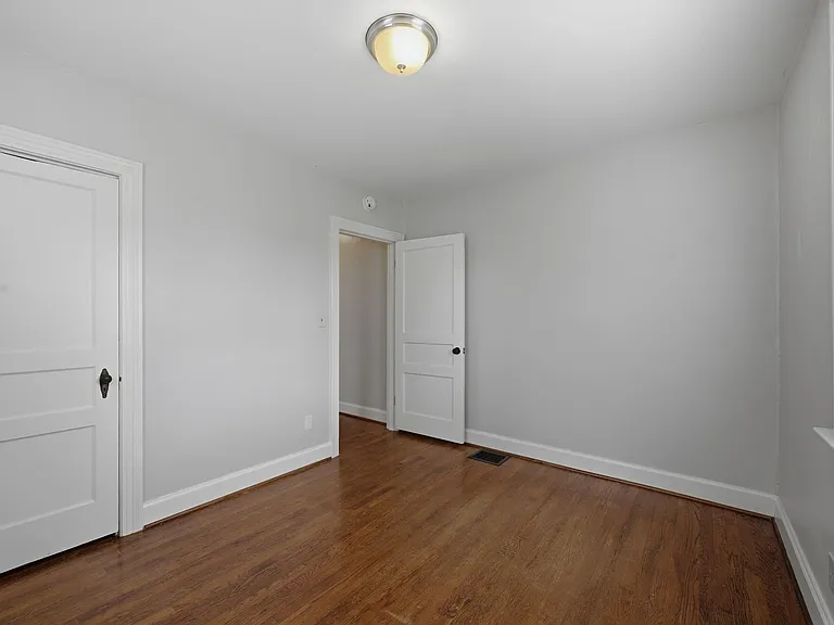 245 Thuss Ave — Photo 16