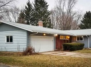 233 S 3rd St, Evansville, WI 53536