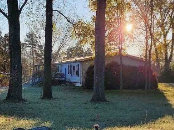 10832 Carter Rd, Freeland, MI 48623