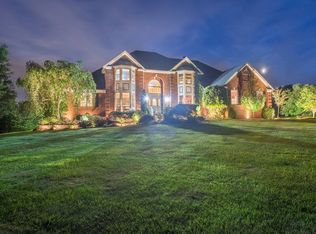 37 Rosewood Ct, Belle Mead, NJ