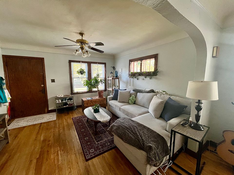1st image of 4321 Minnehaha Ave #1