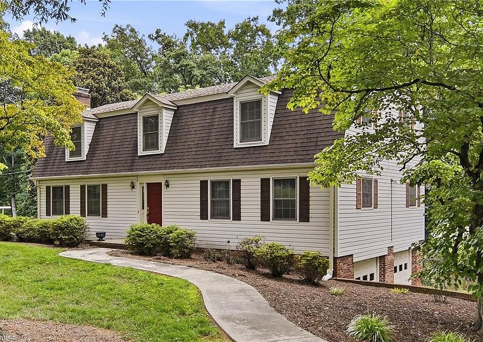 1st image of 1009 Briarcliff Rd